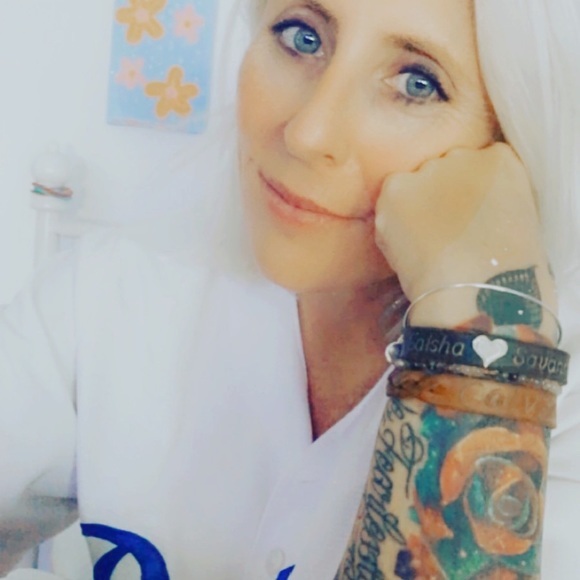 Meet your Posher, Amy - Picture 1 of 1